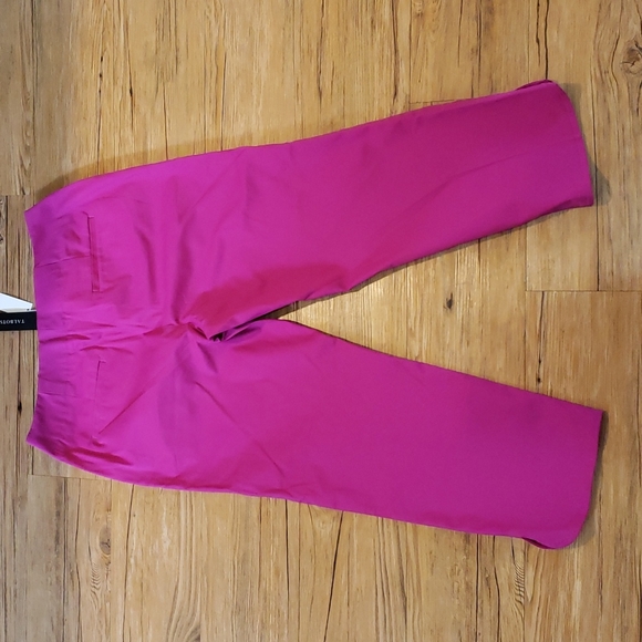 Talbots Capri - Picture 5 of 8